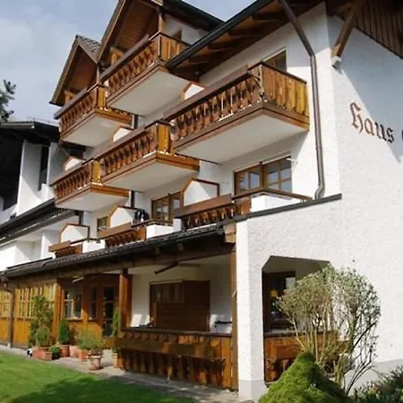 Haus Carola 3*