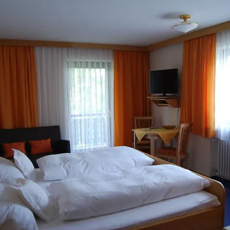 Pensjonat Haus Carola Bad Füssing